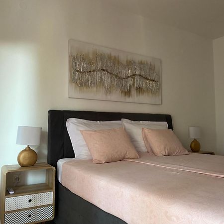 Marazul Apartments Povljana Bagian luar foto