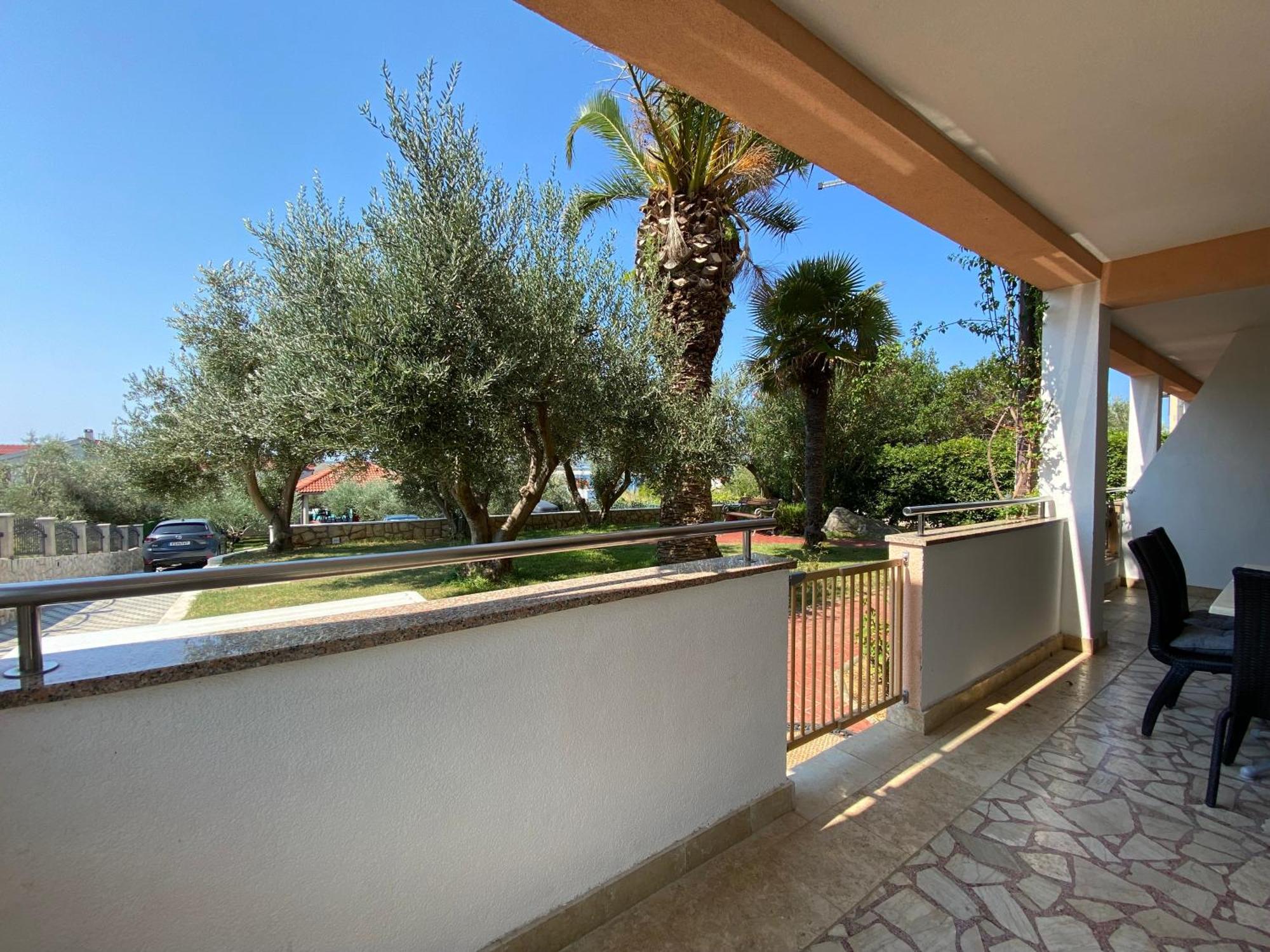 Marazul Apartments Povljana Bagian luar foto